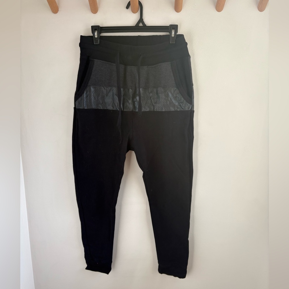 Woman’s Dancewear Jogger Pants